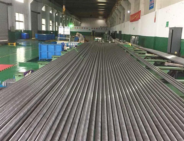 Low temperature resistant alloy seamless steel pipe